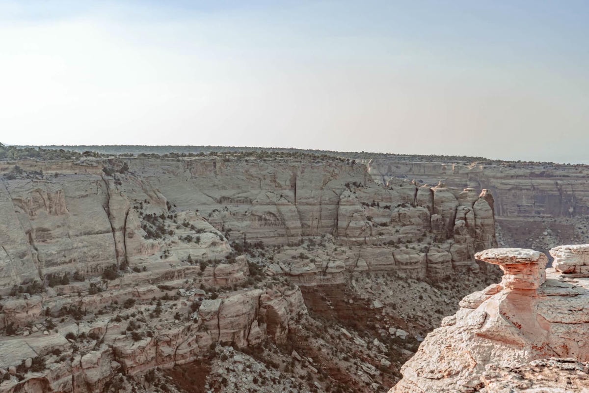 科羅拉多州壯麗的峽谷景觀 Colorado National Monument - 第14張圖 Cold Shivers Point Overlook
