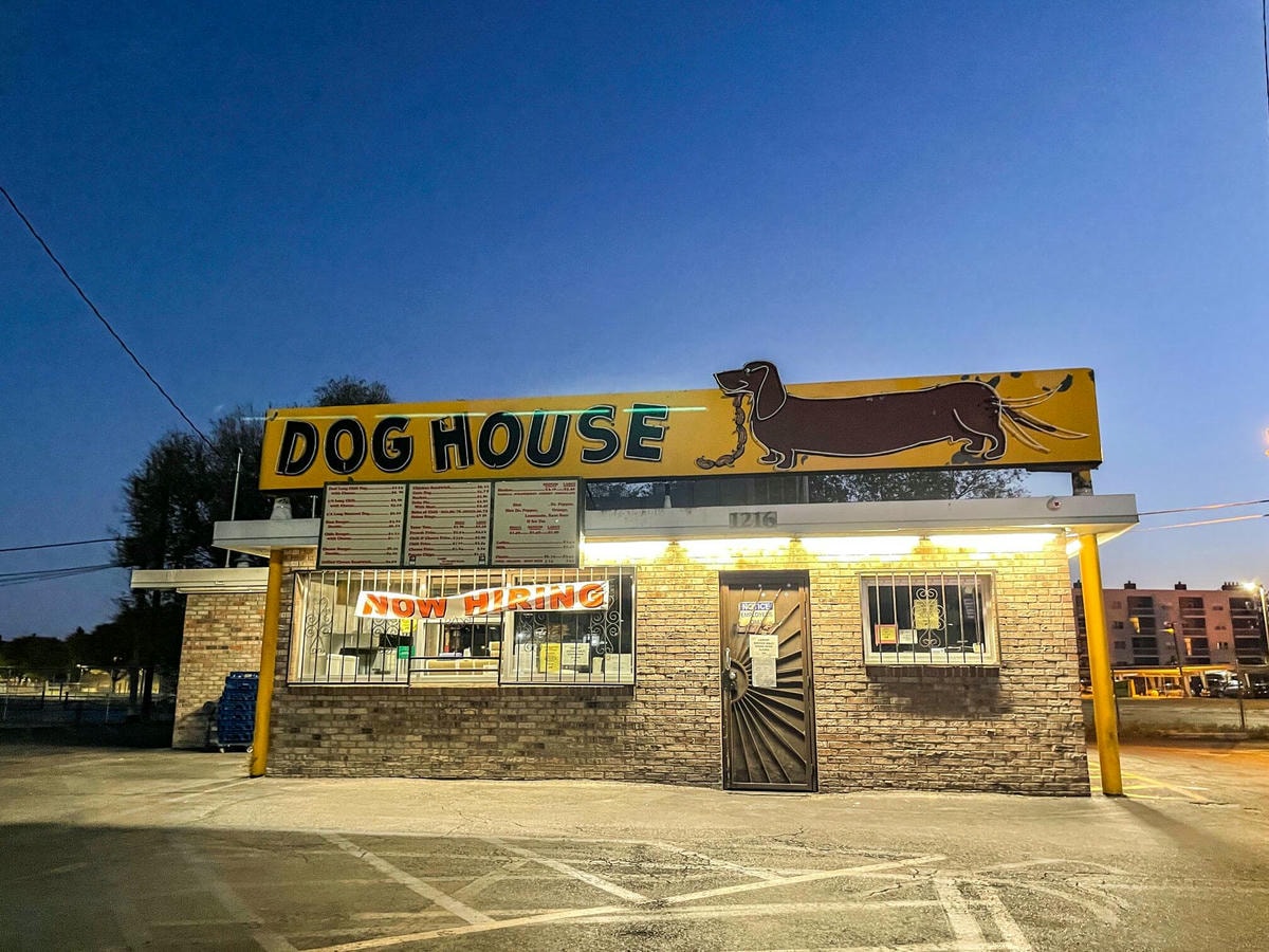 breaking bed 絕命毒師拍攝點：Dog House