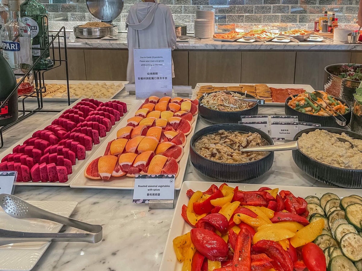 高雄萬豪飯店開箱|豪華套房、行政酒廊、天井 SPA 游泳池 Kaohsiung Marriott - 第17張圖 高雄萬豪飯店行政酒廊