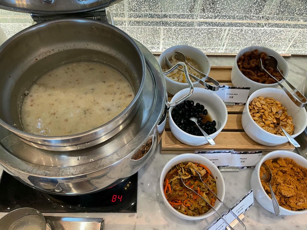 高雄萬豪飯店開箱|豪華套房、行政酒廊、天井 SPA 游泳池 Kaohsiung Marriott - 第23張圖 高雄萬豪飯店行政酒廊
