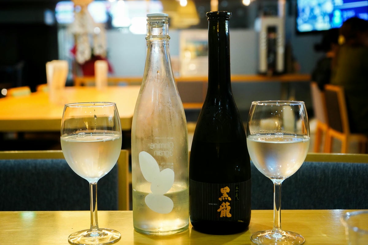 大阪酒吧推薦|大阪夜生活指南,8 間大阪酒吧,清酒、啤酒、調酒吧任你選! - 第35張圖 大阪酒吧推薦 1|心白 心斎橋店 SHINPAKU / 飲み放題 SAKE BAR