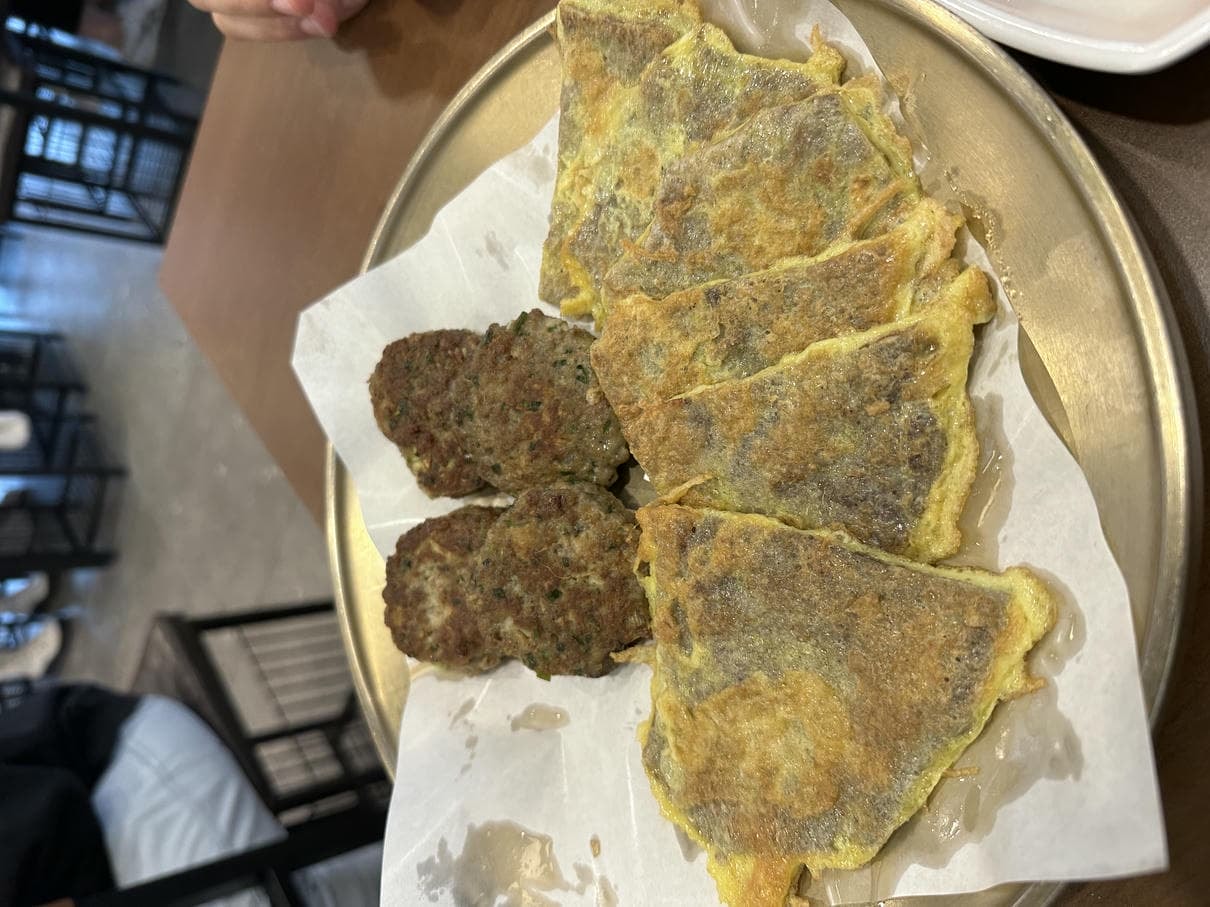 弘大美食 #3：元祖肉煎饡