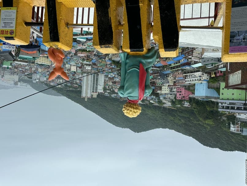 韓國景點|甘川洞文化村一日遊怎麼玩?交通、景點、美食推薦 - 第2張圖 甘川洞小王子與沙漠狐狸