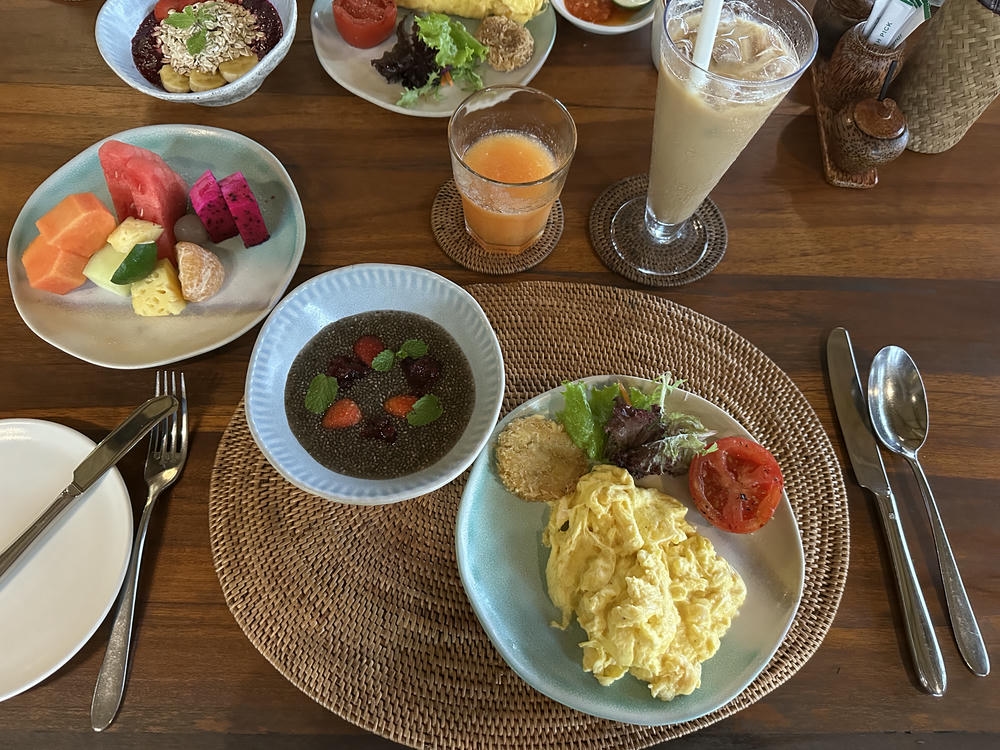 峇里島住宿|奢華 Hyatt、烏布市中心 Airbnb、Canggu 海邊度假開箱 - 第15張圖 alila manggis 餐廳 & 下午茶時光