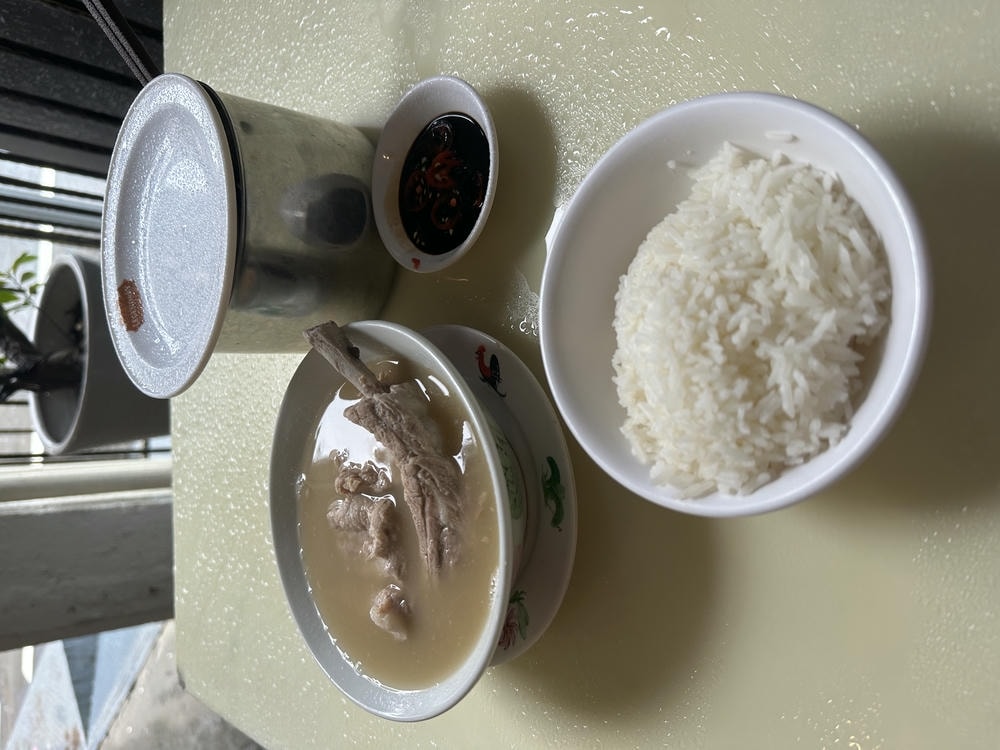 新加坡美食大全!30+ 家精選在地人美味:叻沙、辣椒螃蟹吃哪家? - 第4張圖 發傳人肉骨茶