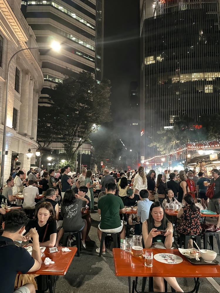 新加坡美食大全!30+ 家精選在地人美味:叻沙、辣椒螃蟹吃哪家? - 第8張圖 老巴剎美食廣場