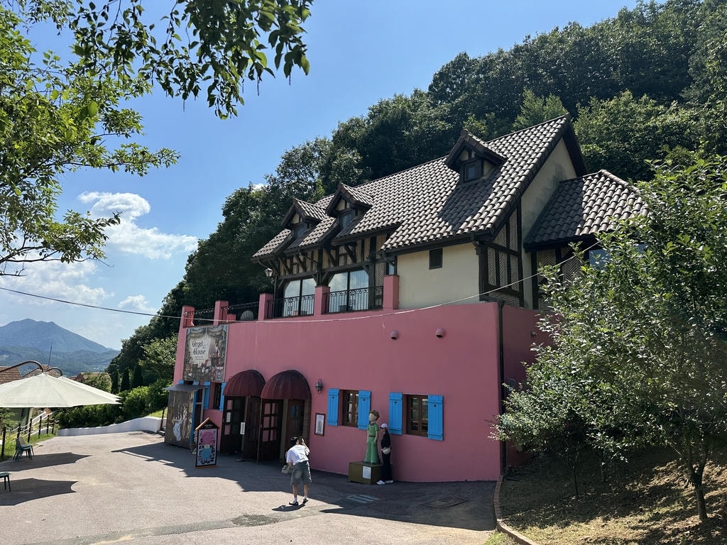 韓國首爾小法國村、小義大利村介紹|門票、交通、一日遊行程推薦 - 第9張圖 首爾小法國村