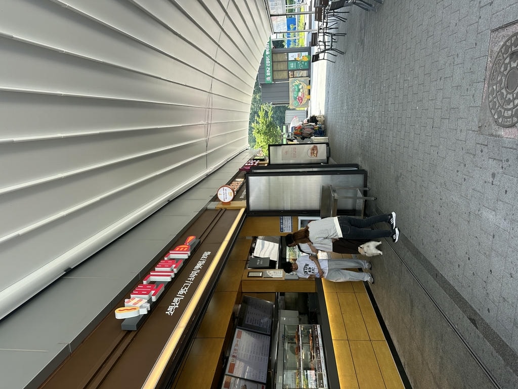 韓國自駕攻略|駕照、導航、首爾到釜山路線推薦一次整理 - 第6張圖 韓國自駕高速公路休息站