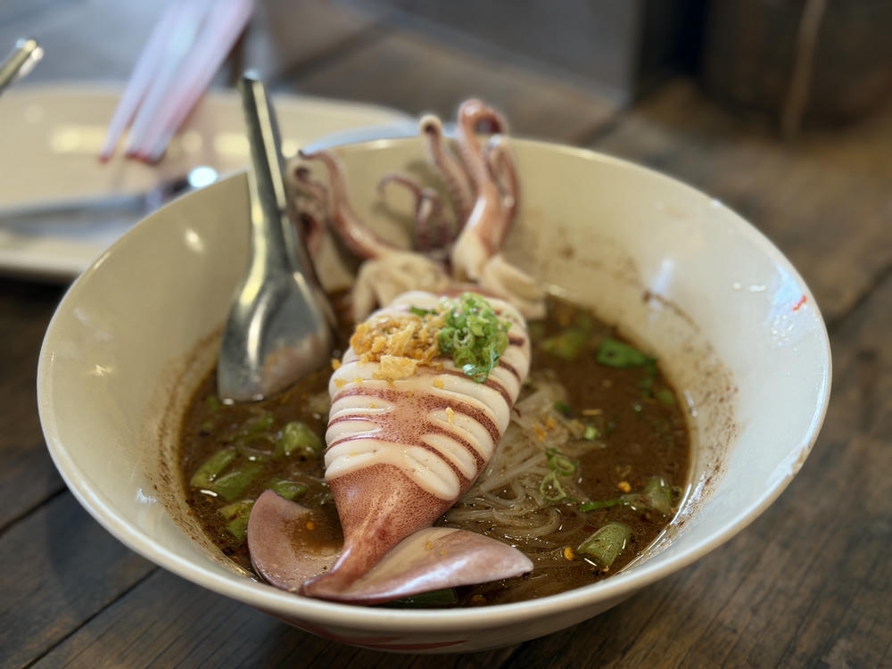 清邁美食：Ulan Boat Noodle Sanpa Khoi