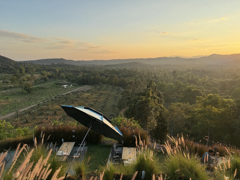 清邁美食：On The Rock @NamPhrae