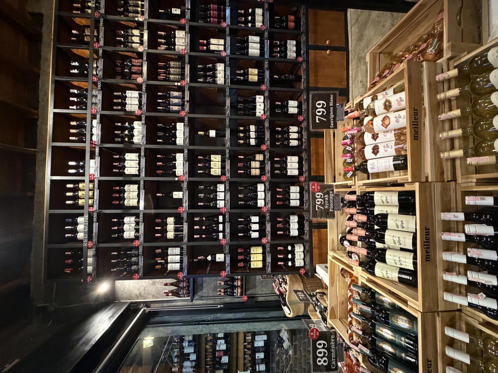 清邁酒吧：Meilleur Wine Coffee