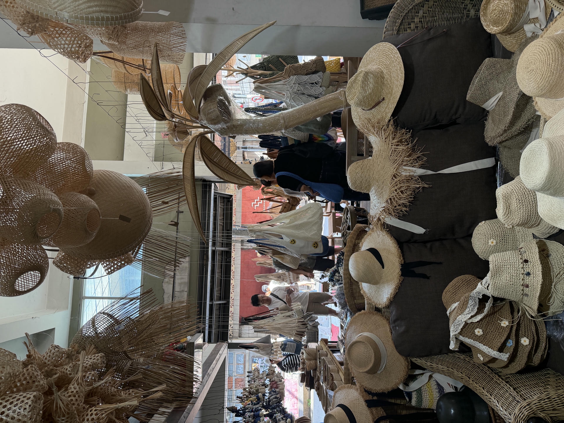 清邁景點推薦:必去古城寺廟、尼曼打卡、清邁近郊一日遊整理 - 第15張圖 清邁景點推薦:必去古城寺廟、尼曼打卡、清邁近郊一日遊整理