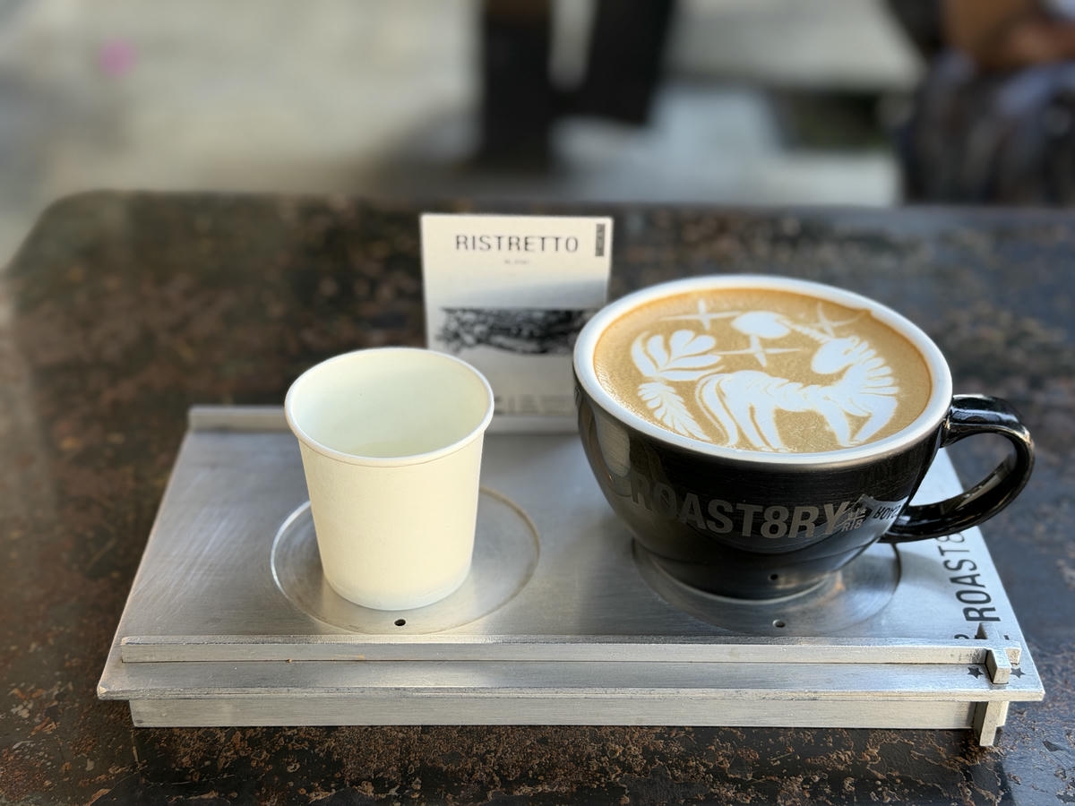 Top 22 清邁咖啡廳推薦:古城、尼曼必訪咖啡館整理(附地點&特色) - 第34張圖 Roast8ry Coffee Lab