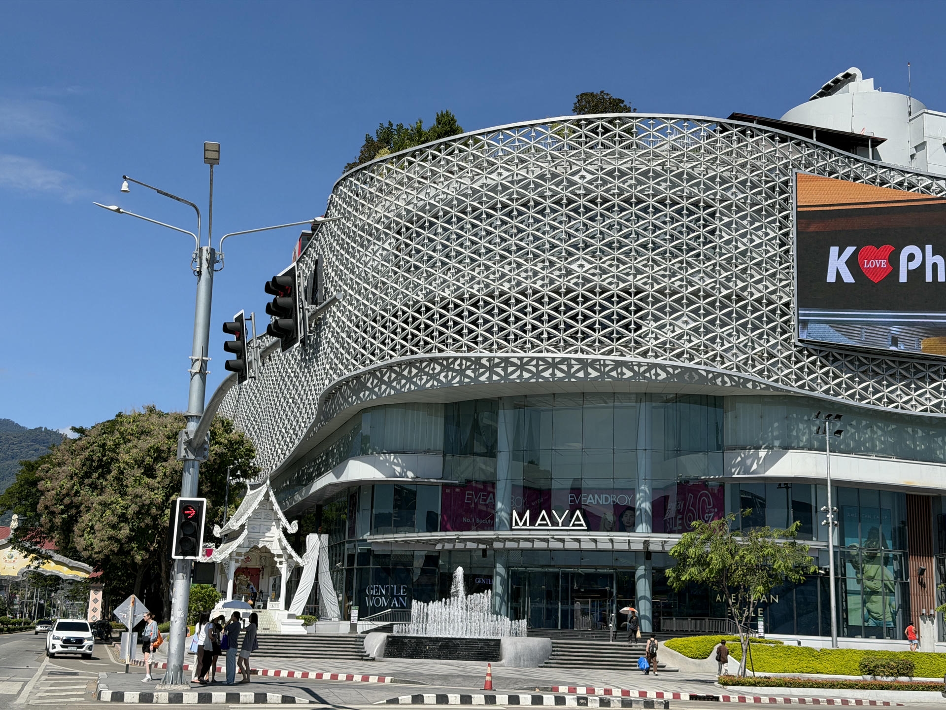 清邁景點推薦:必去古城寺廟、尼曼打卡、清邁近郊一日遊整理 - 第32張圖 清邁景點推薦:必去古城寺廟、尼曼打卡、清邁近郊一日遊整理