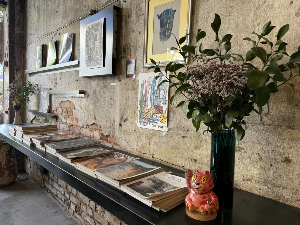 Top 22 清邁咖啡廳推薦:古城、尼曼必訪咖啡館整理(附地點&特色) - 第47張圖 Flo Coffee Brewers