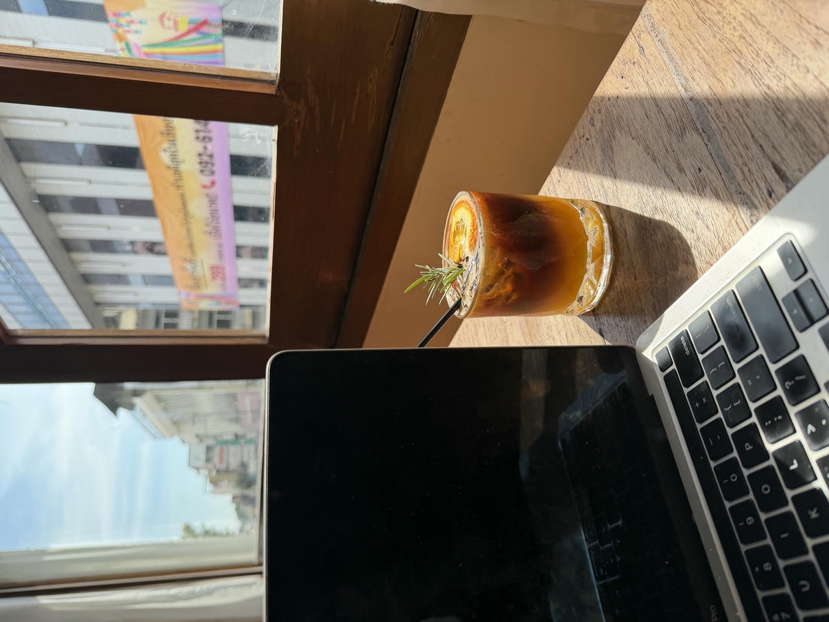 Top 22 清邁咖啡廳推薦:古城、尼曼必訪咖啡館整理(附地點&特色) - 第22張圖 Top 22 清邁咖啡廳推薦:古城、尼曼必訪咖啡館整理(附地點&特色)