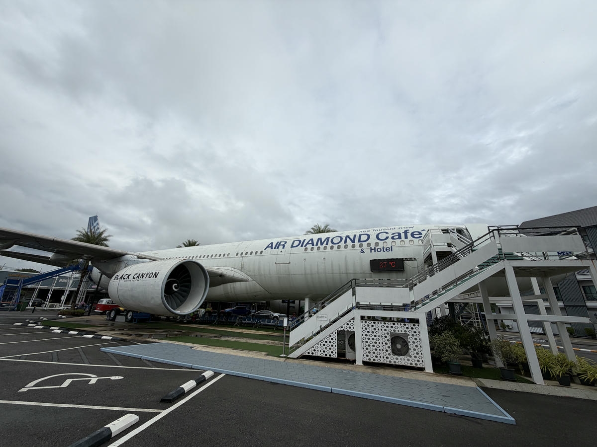 清邁包車|黏黏瀑布、大象咖啡廳、天使瀑布園區一日遊行程分享 - 第1張圖 Air Diamond Cafe