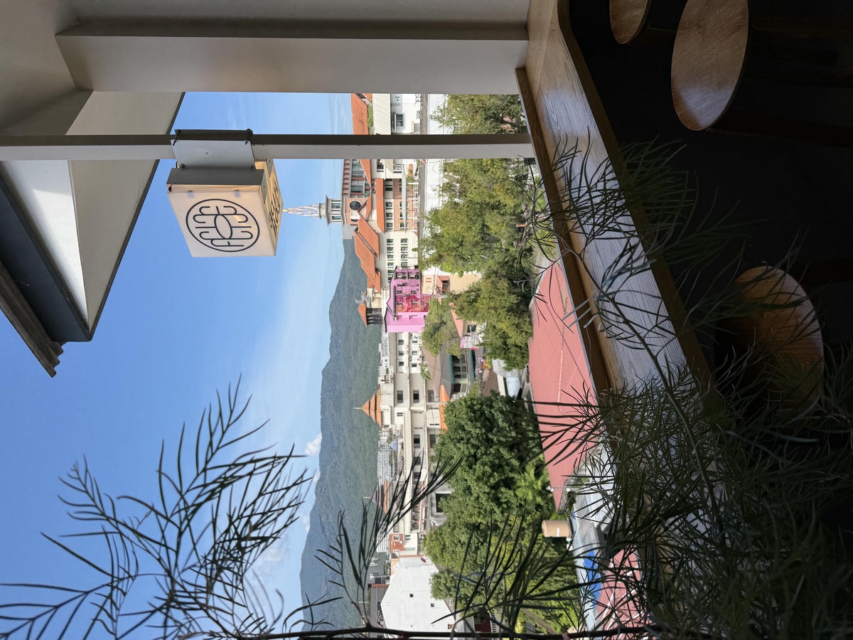 Top 22 清邁咖啡廳推薦:古城、尼曼必訪咖啡館整理(附地點&特色) - 第32張圖 Top 22 清邁咖啡廳推薦:古城、尼曼必訪咖啡館整理(附地點&特色)