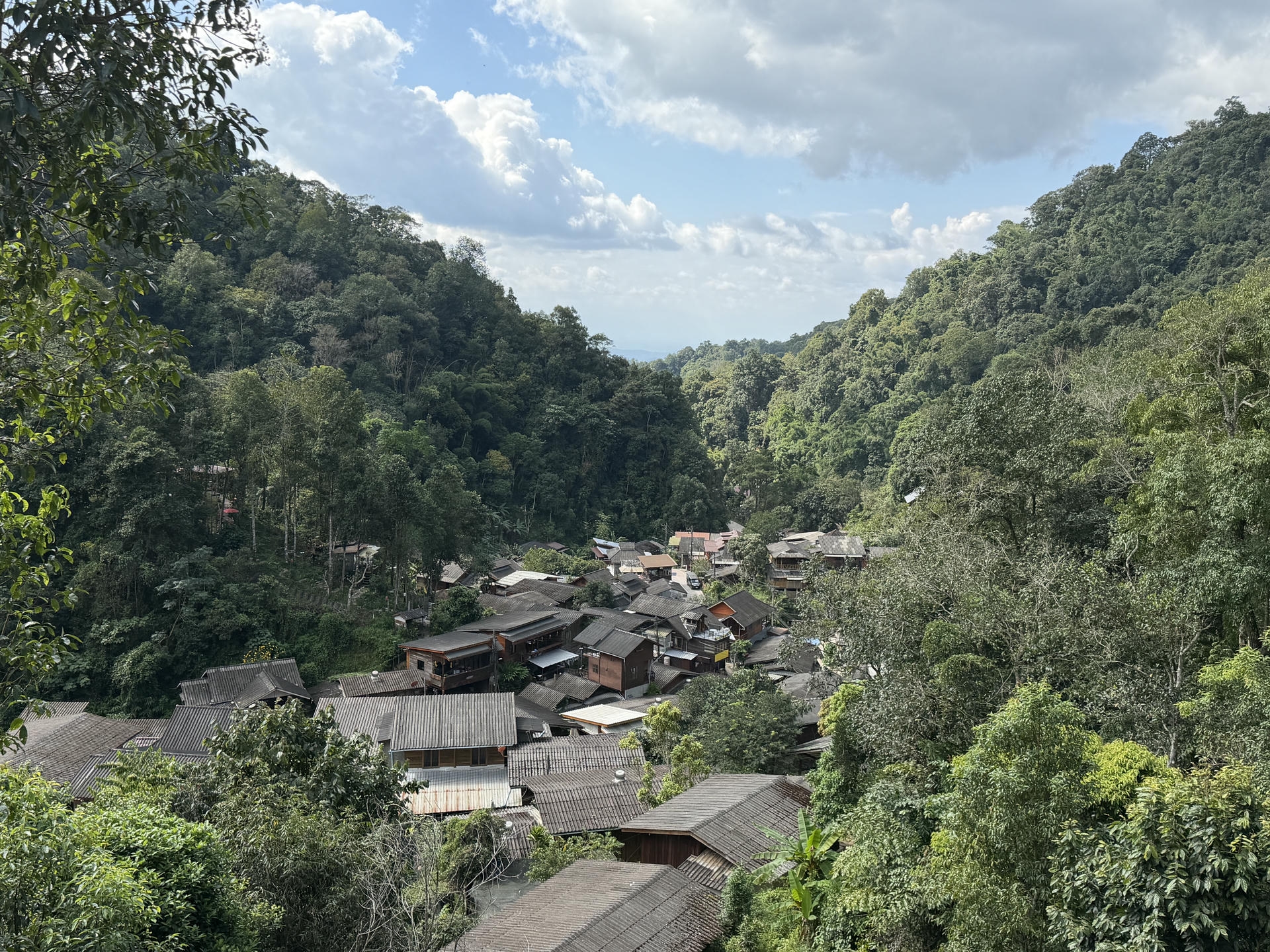 清邁景點推薦:必去古城寺廟、尼曼打卡、清邁近郊一日遊整理 - 第59張圖 清邁景點推薦:必去古城寺廟、尼曼打卡、清邁近郊一日遊整理
