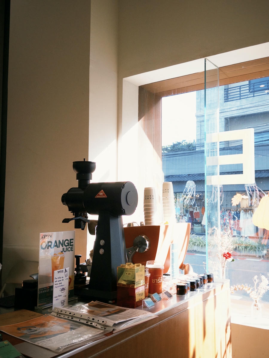 Top 22 清邁咖啡廳推薦:古城、尼曼必訪咖啡館整理(附地點&特色) - 第36張圖 CHARLIE THAI TEA