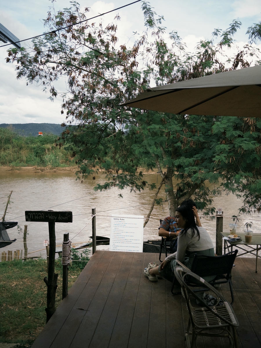 清邁包車|黏黏瀑布、大象咖啡廳、天使瀑布園區一日遊行程分享 - 第11張圖 Elely Cafe 大象咖啡廳