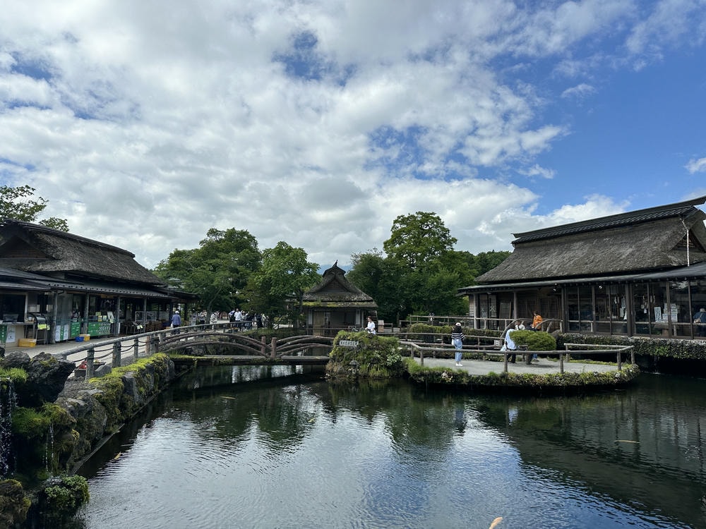 河口湖一日遊行程推薦!10大景點、必吃美食、交通攻略一次看 - 第3張圖 忍野八海